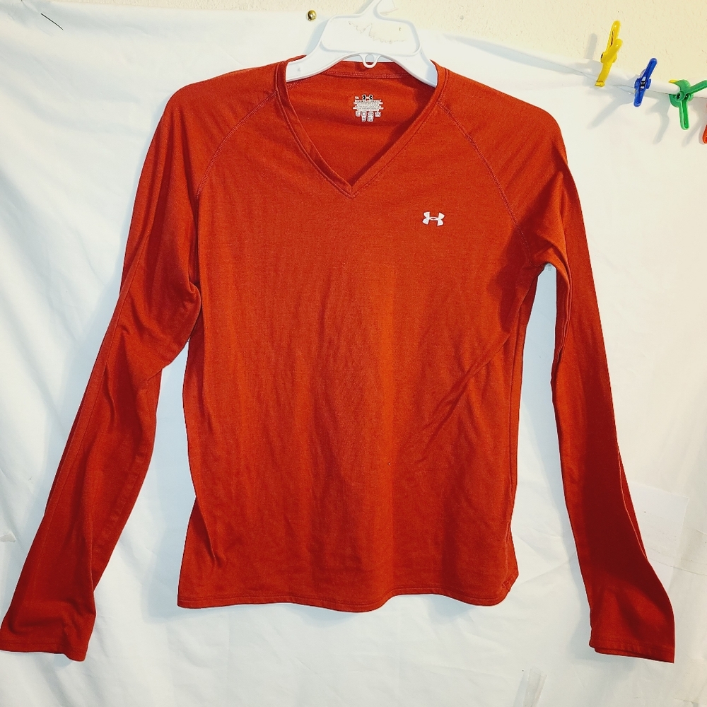 Under Armour Red Henley top XL